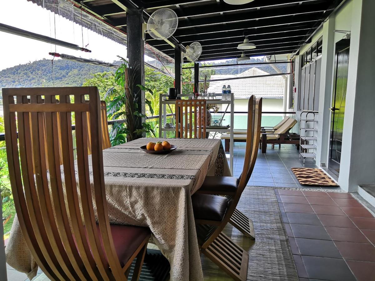 阿丽亚商务公寓酒店 Padang Mat Sirat 外观 照片