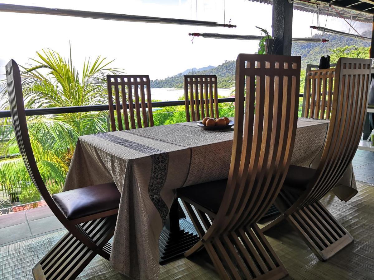 阿丽亚商务公寓酒店 Padang Mat Sirat 外观 照片